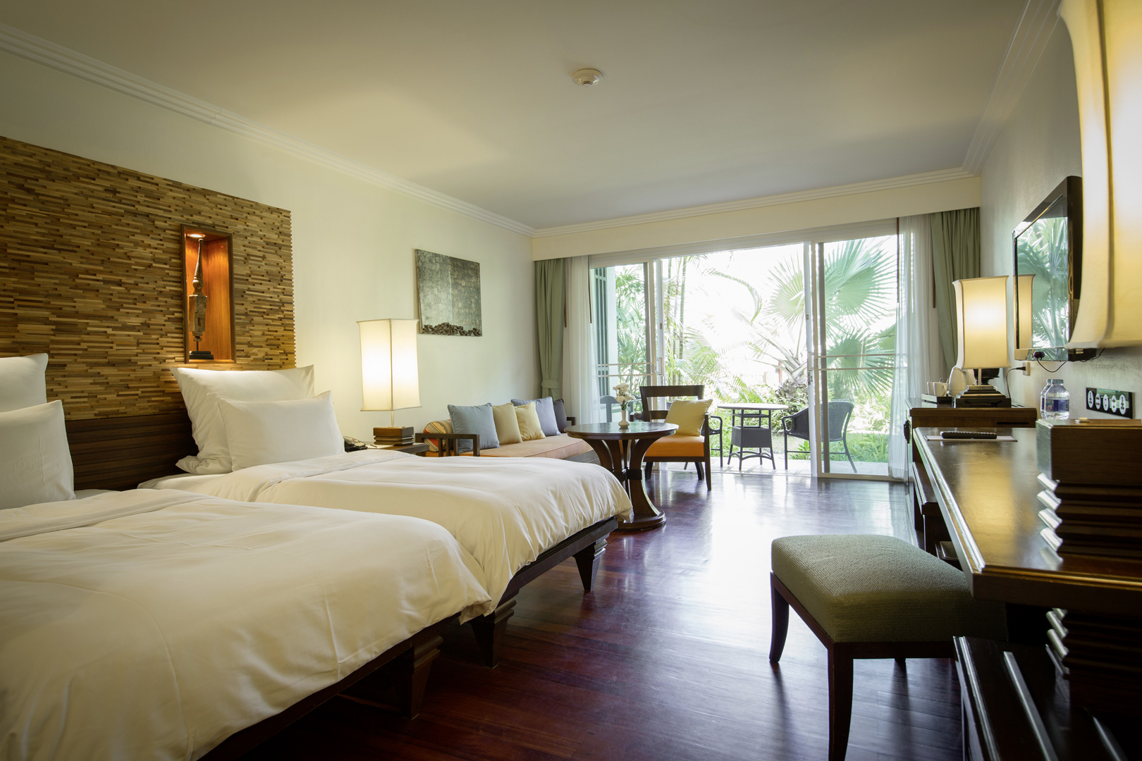ROBINSON Khao Lak