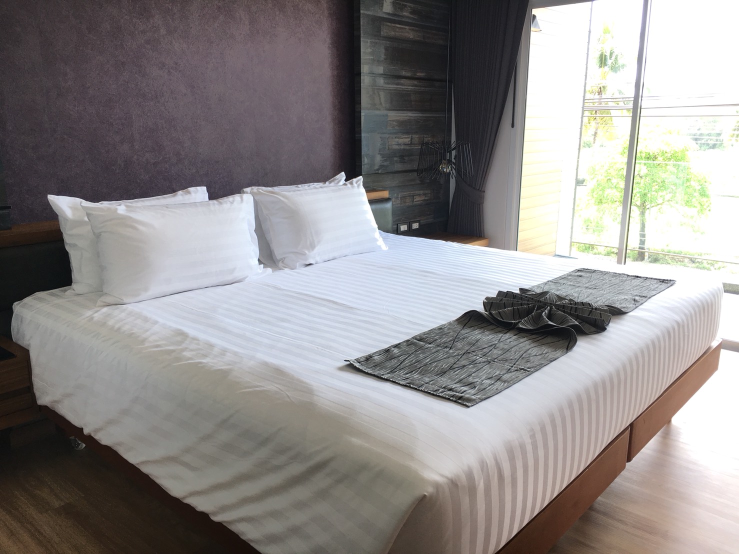 The Glory Gold Hotel