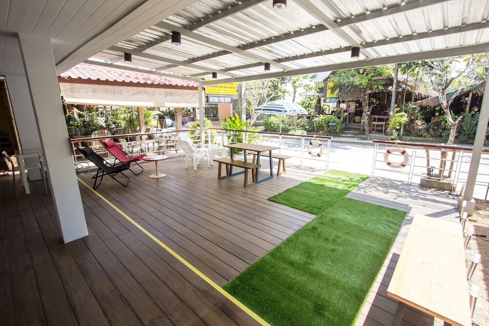Nautical Home Khaolak Bed & Breakfast