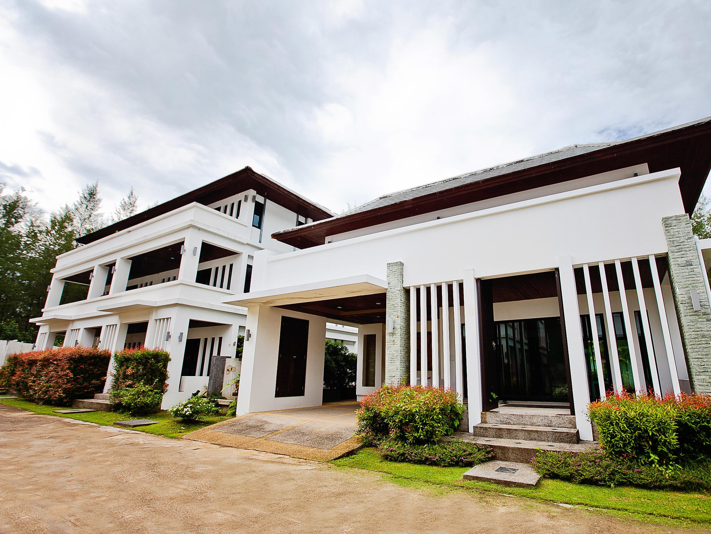 Ocean Breeze Residence