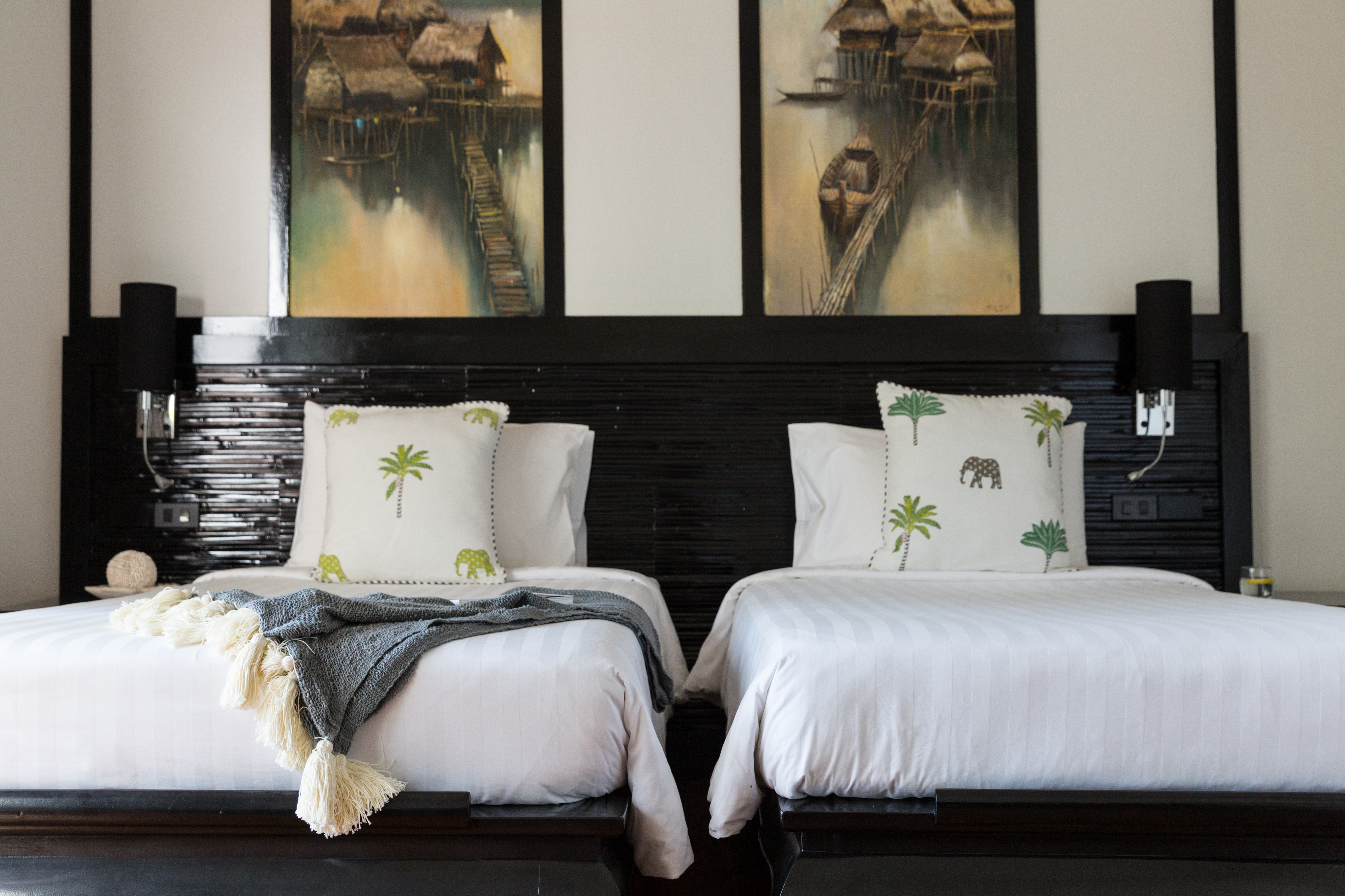 Miskawaan Beachfront Villas