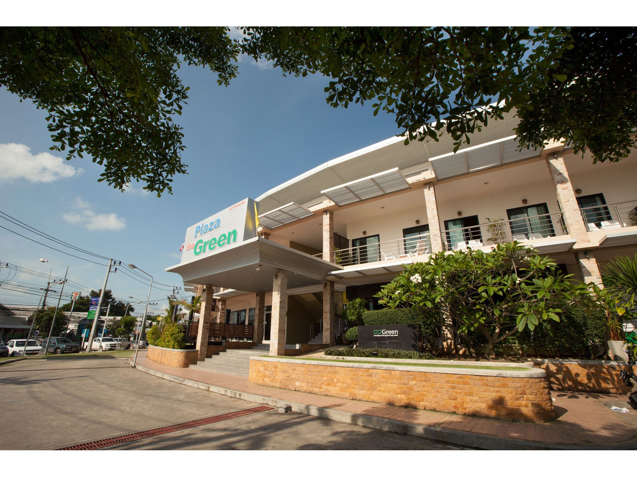 The Green Plaza Hotel