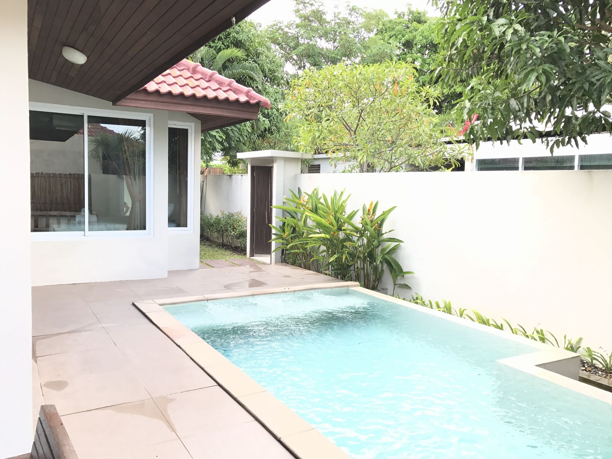 The Living Pool Villas