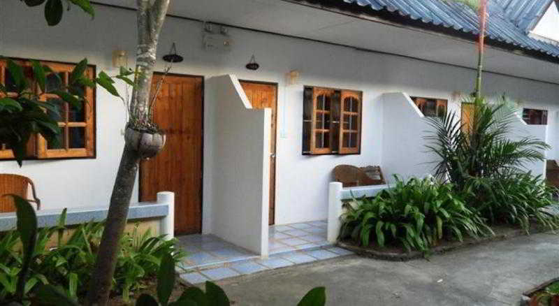 Baanrommai Resort