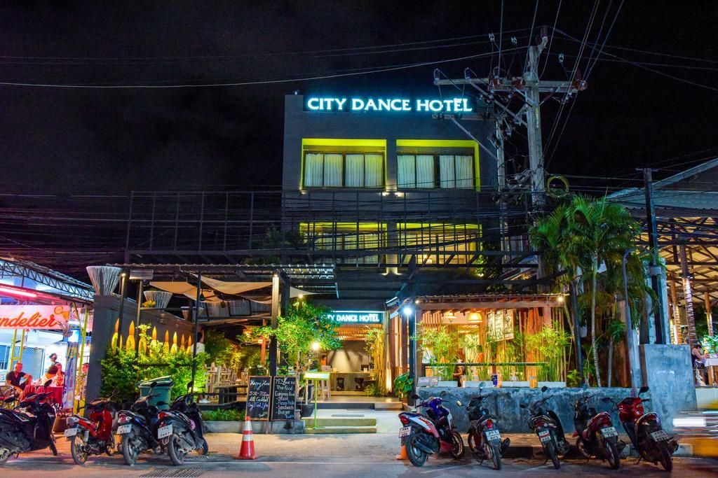 Chaweng Palace Hotel