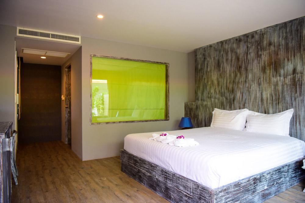 Chaweng Palace Hotel