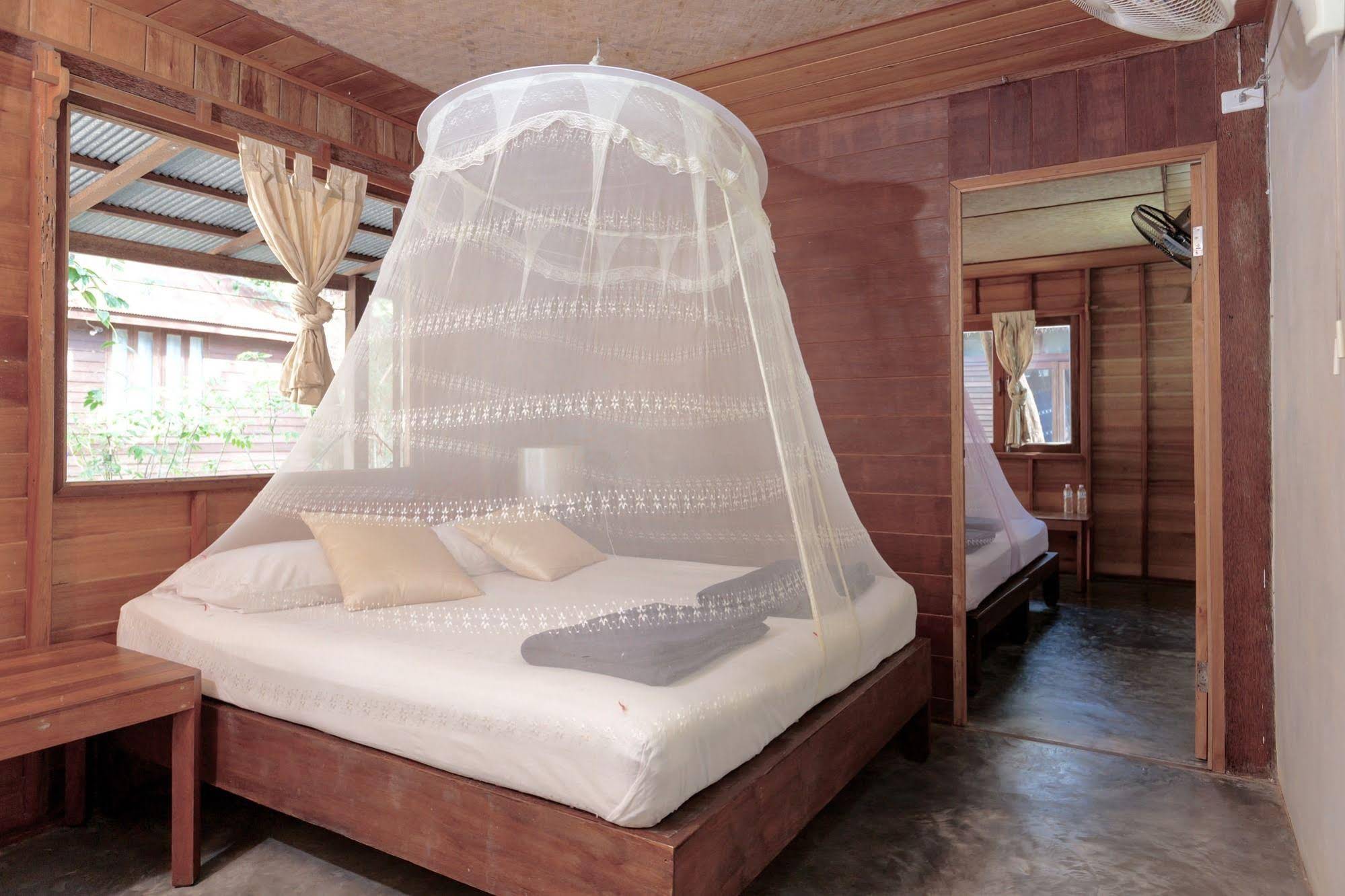 Free House Bungalow