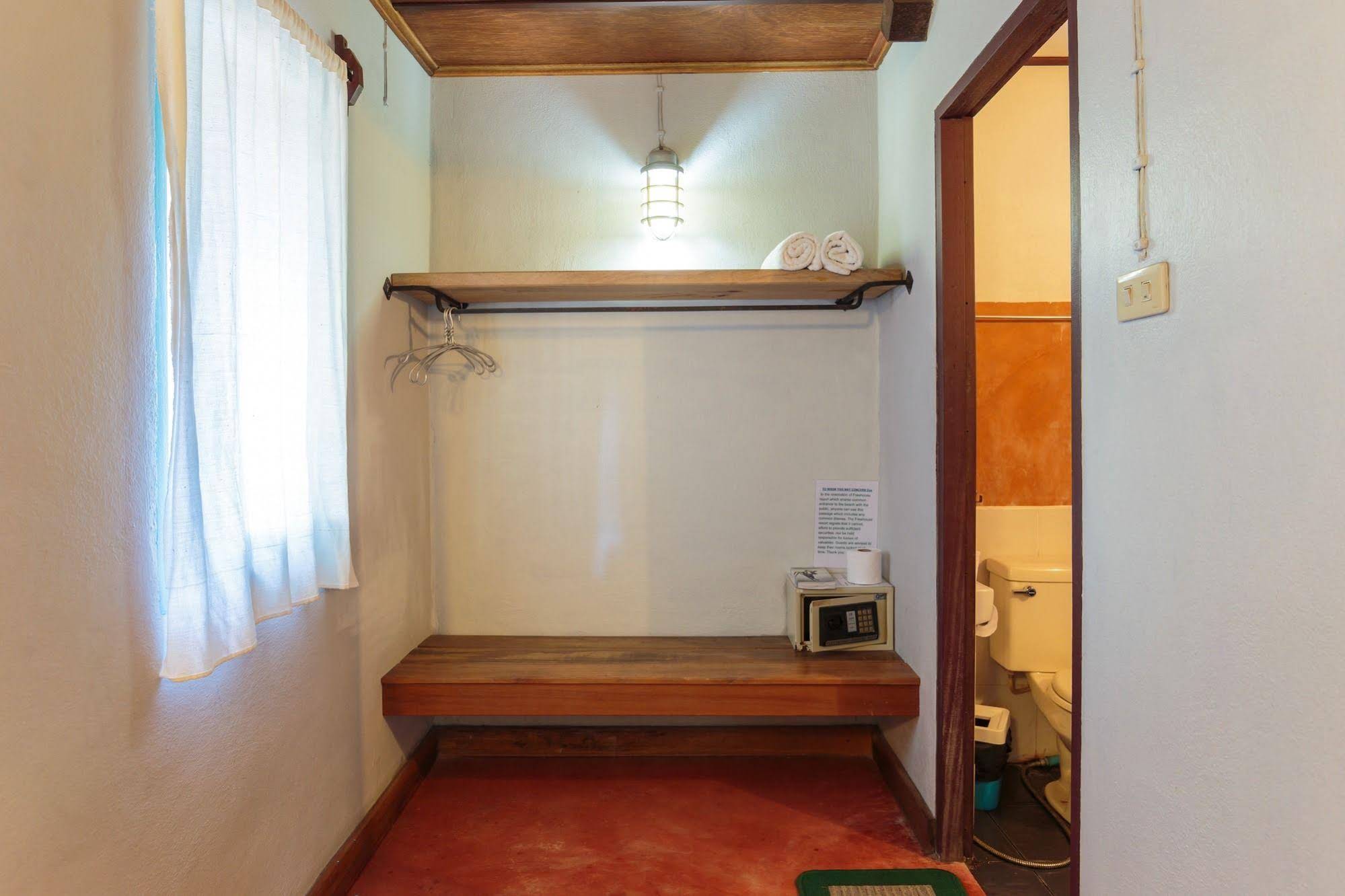 Free House Bungalow