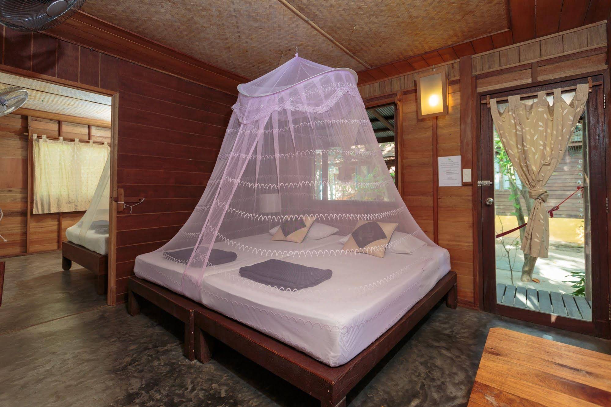 Free House Bungalow