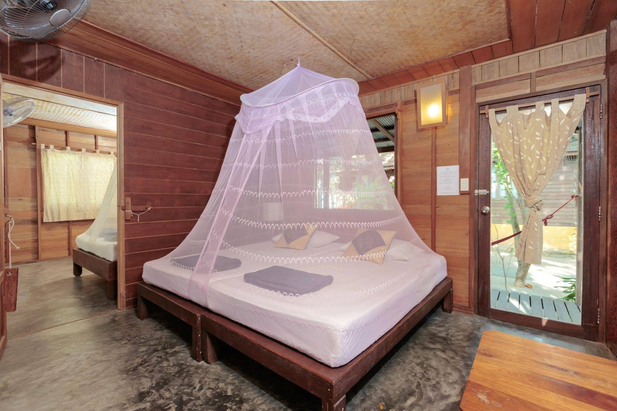 Free House Bungalow