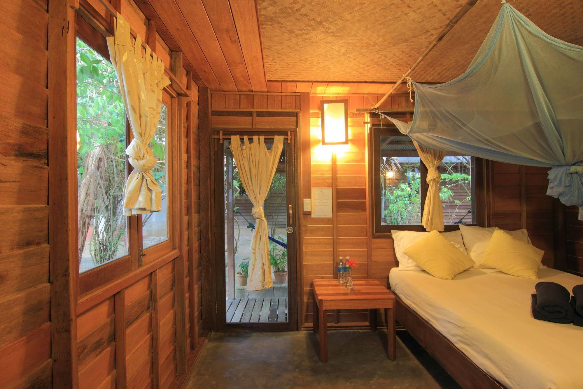 Free House Bungalow