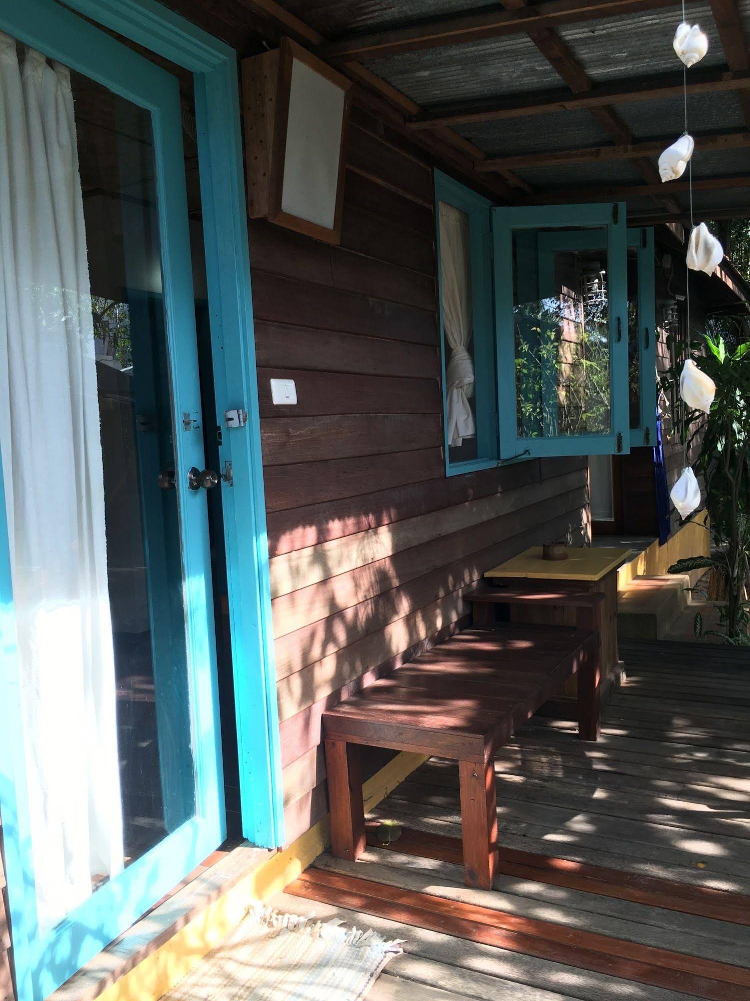 Free House Bungalow