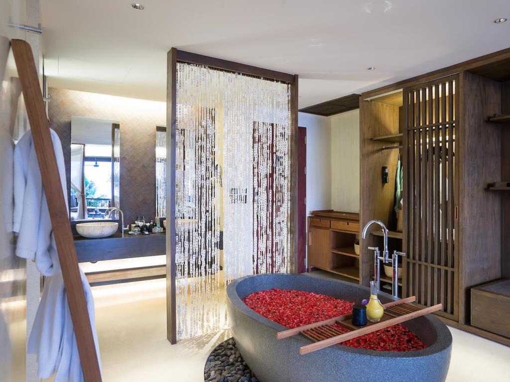 Hansar Samui Resort & Spa