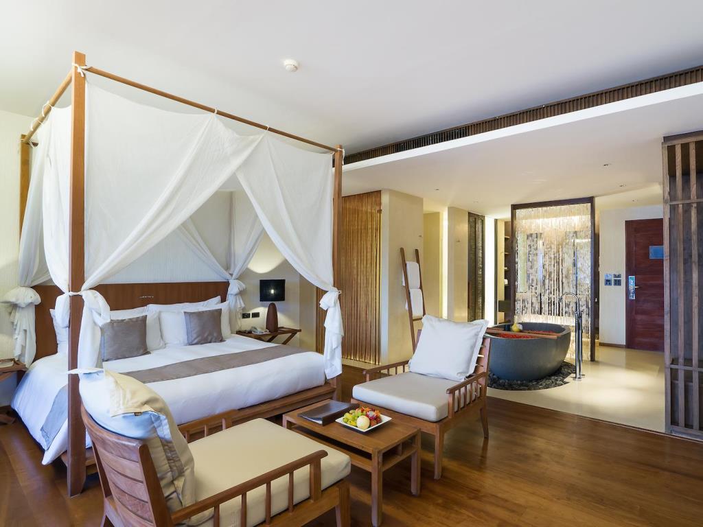 Hansar Samui Resort & Spa