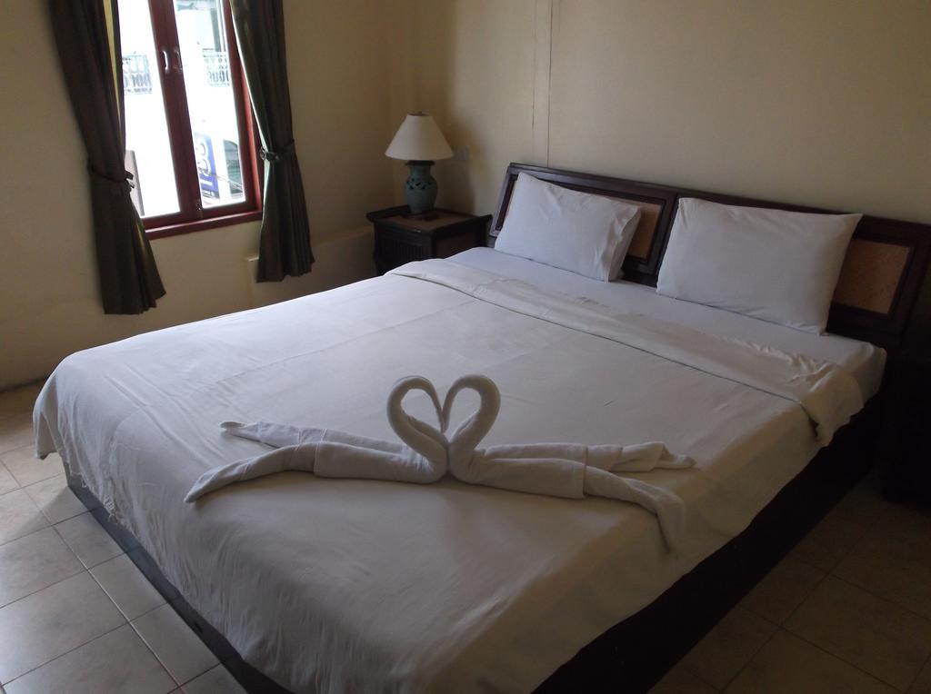 Baan Kluaymai Guesthouse