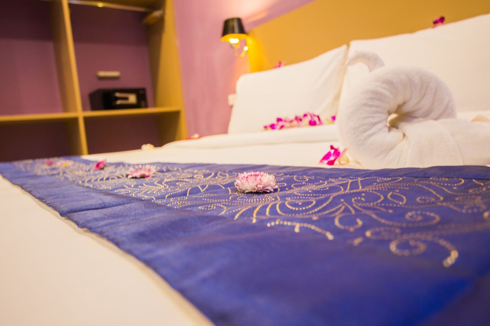 Behind The Scene Hotel Club @ Samui