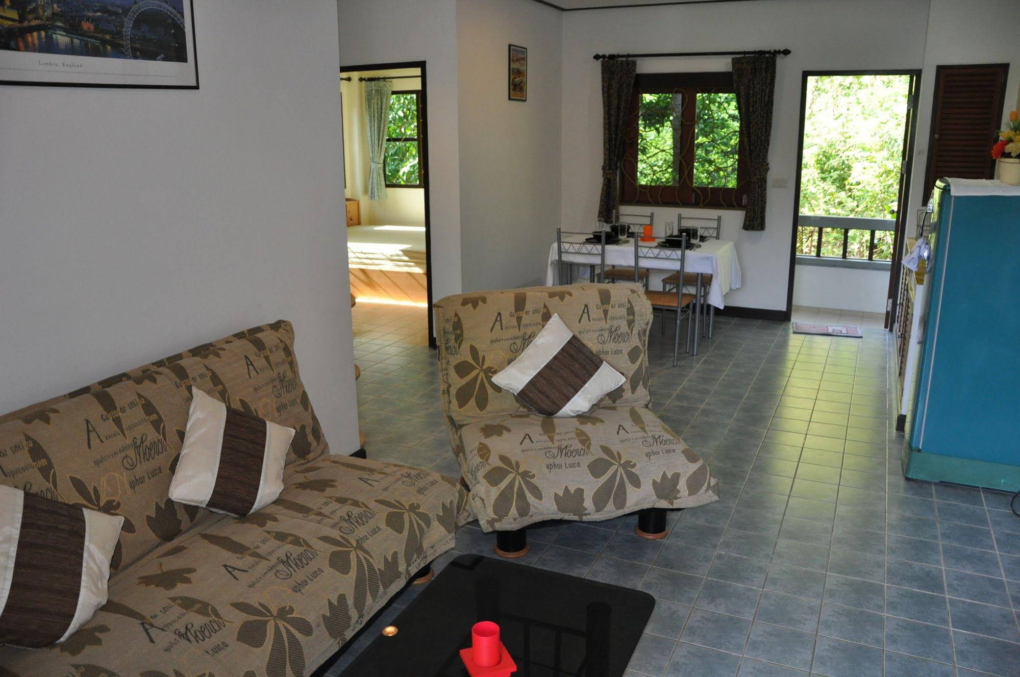 Chaweng Lakeview Residence