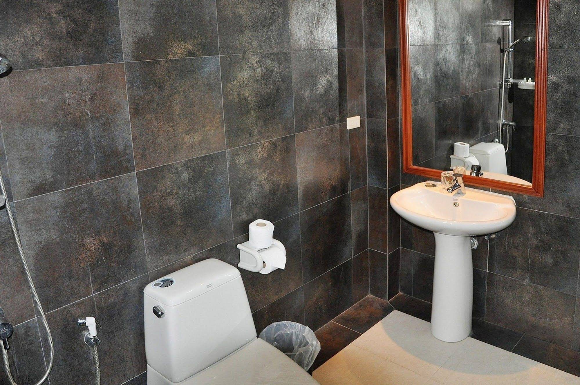 Chaweng Lakeview Residence
