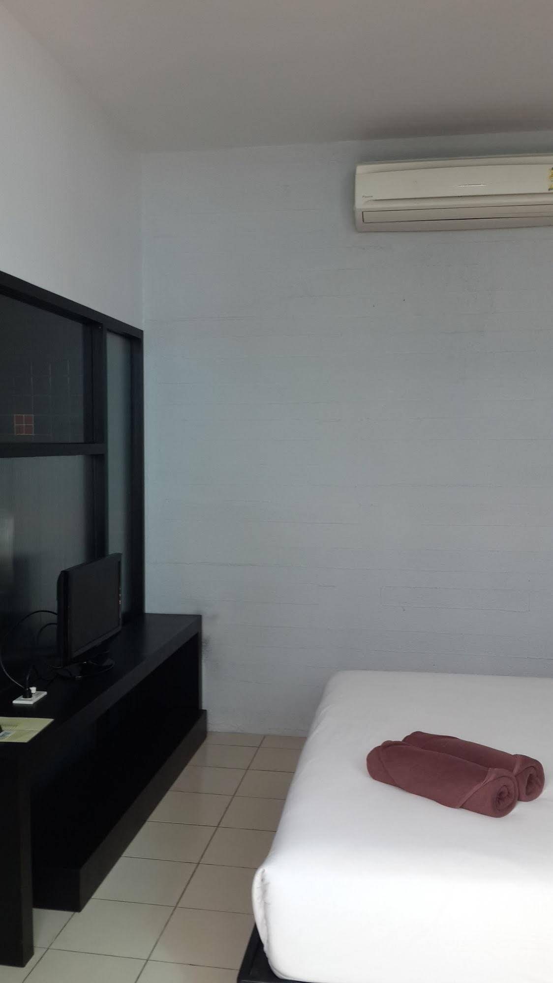 Khun Chaweng Resort