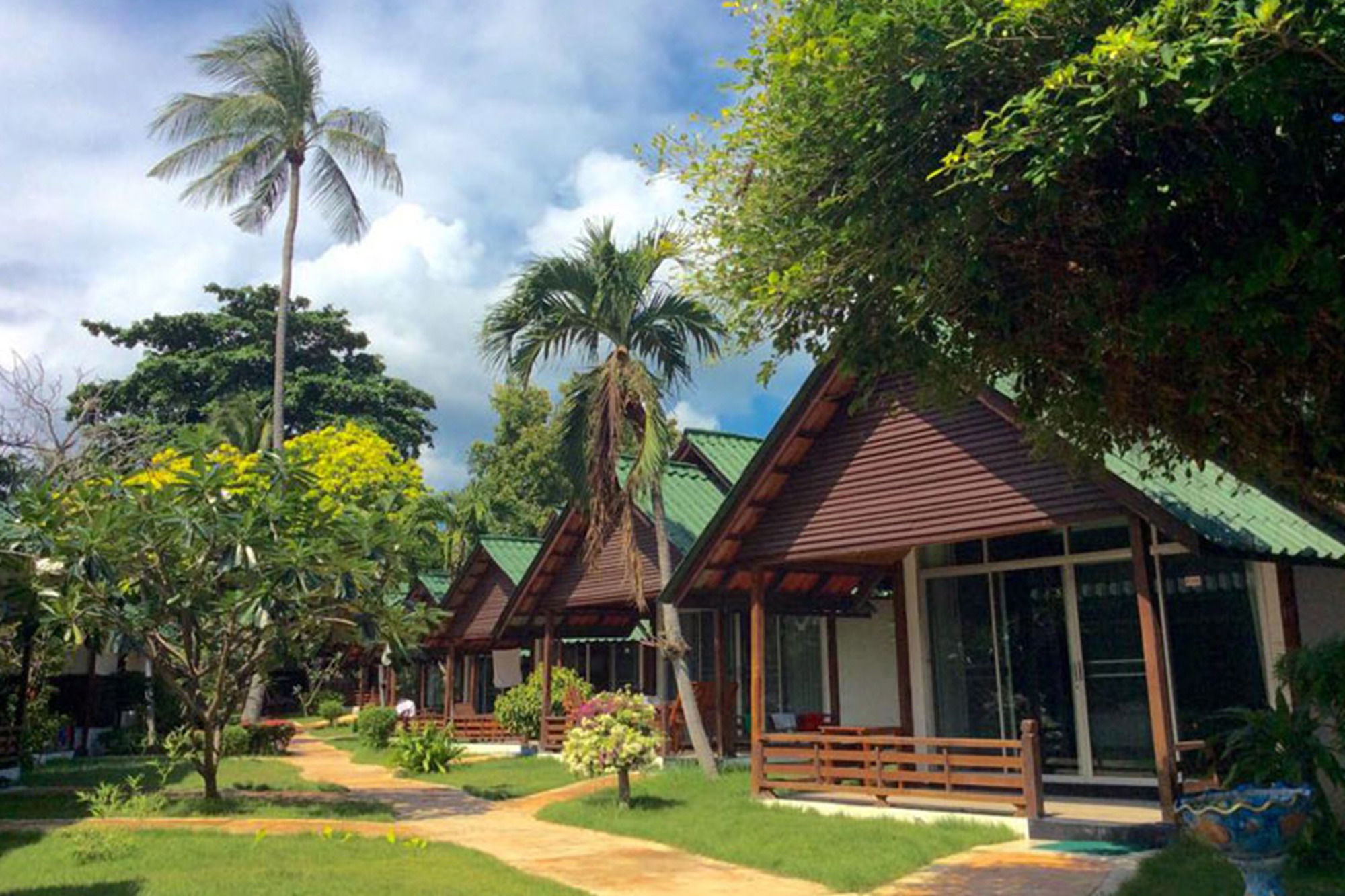 Marine Chaweng Beach Bungalows