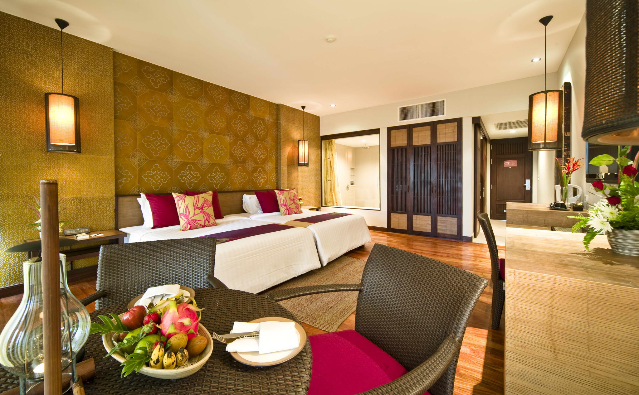 Sareeraya Villas & Suites