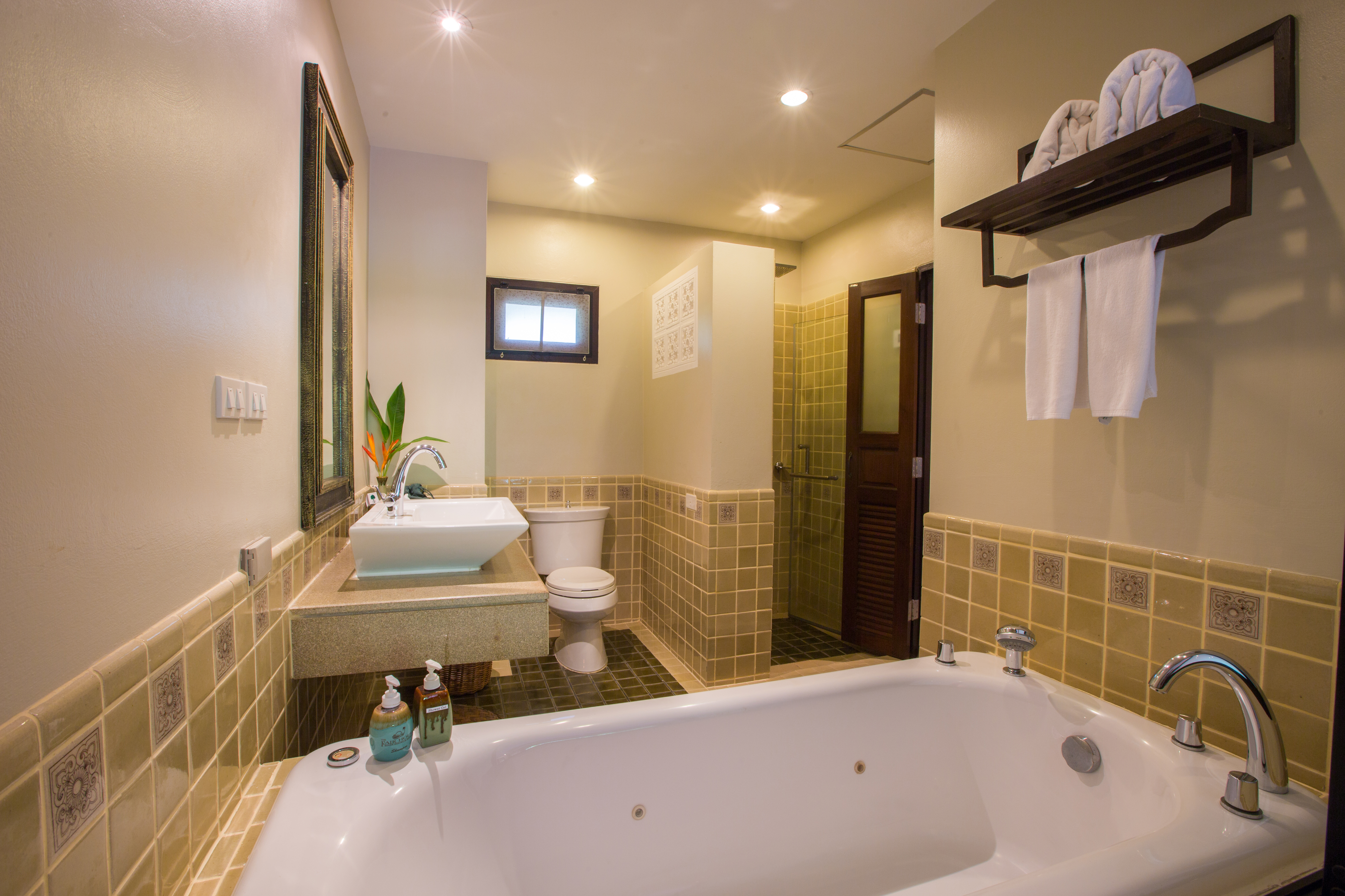 Fair House Beach Resort & Hotel