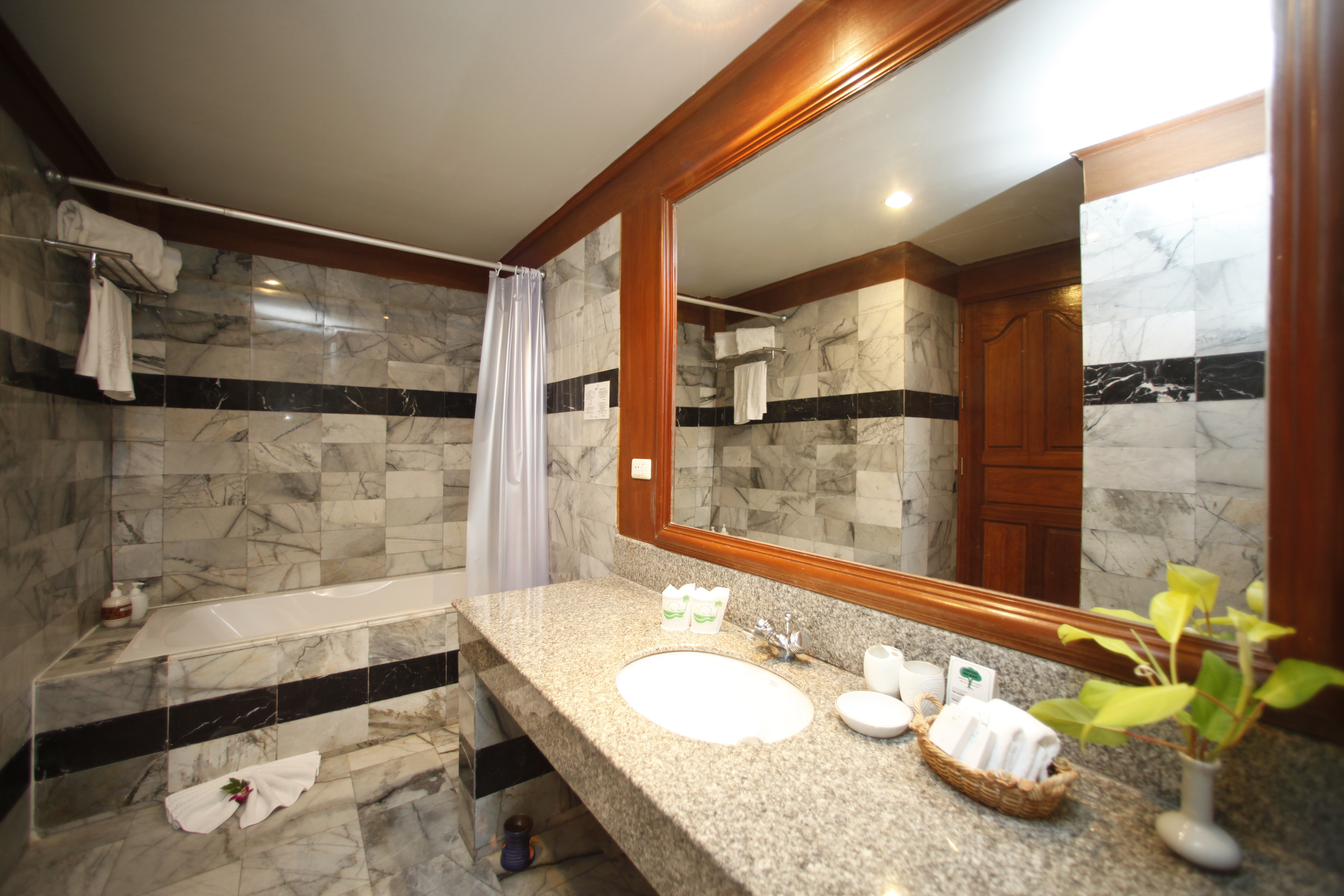 Fair House Beach Resort & Hotel
