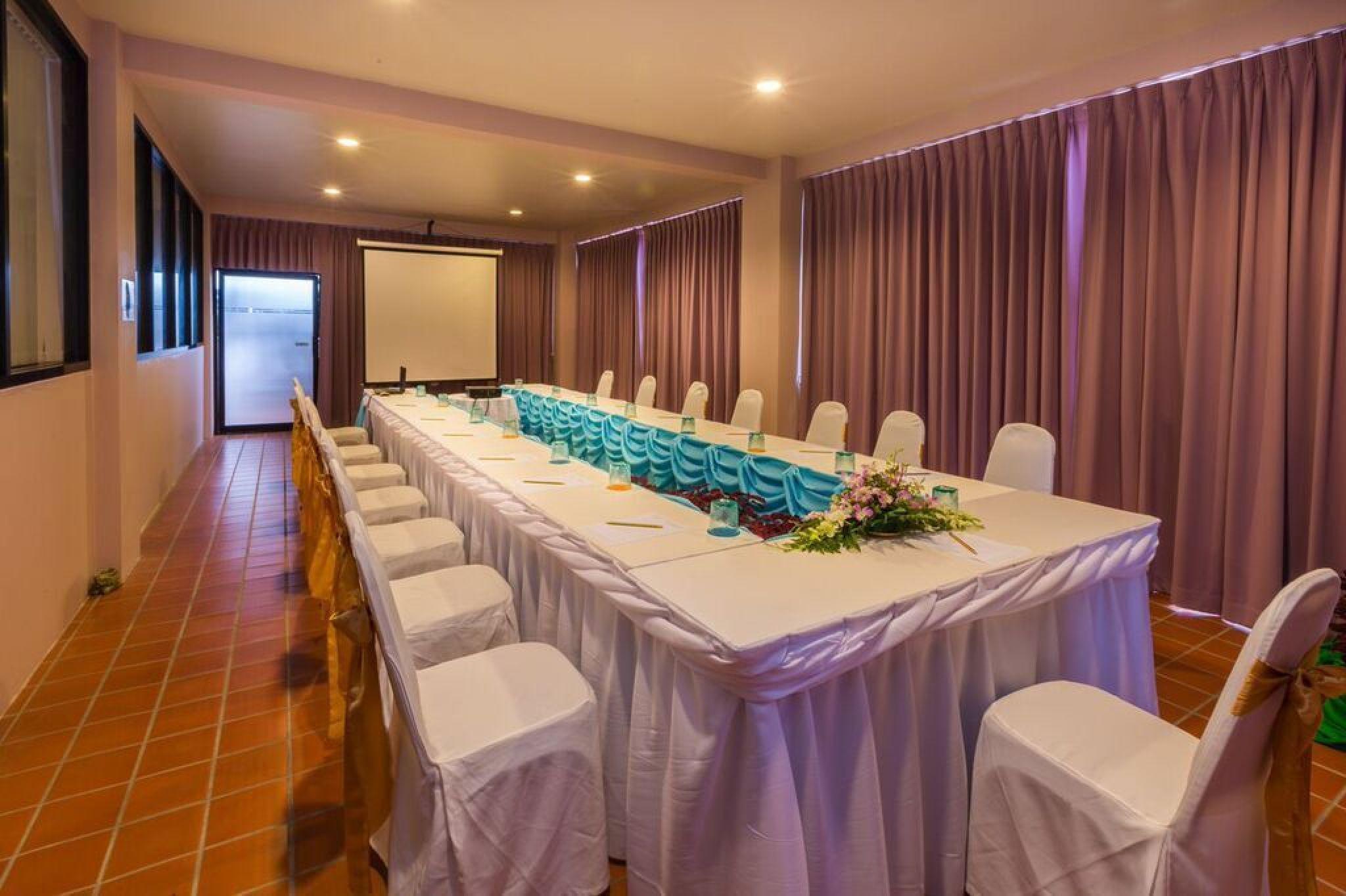 Fair House Beach Resort & Hotel