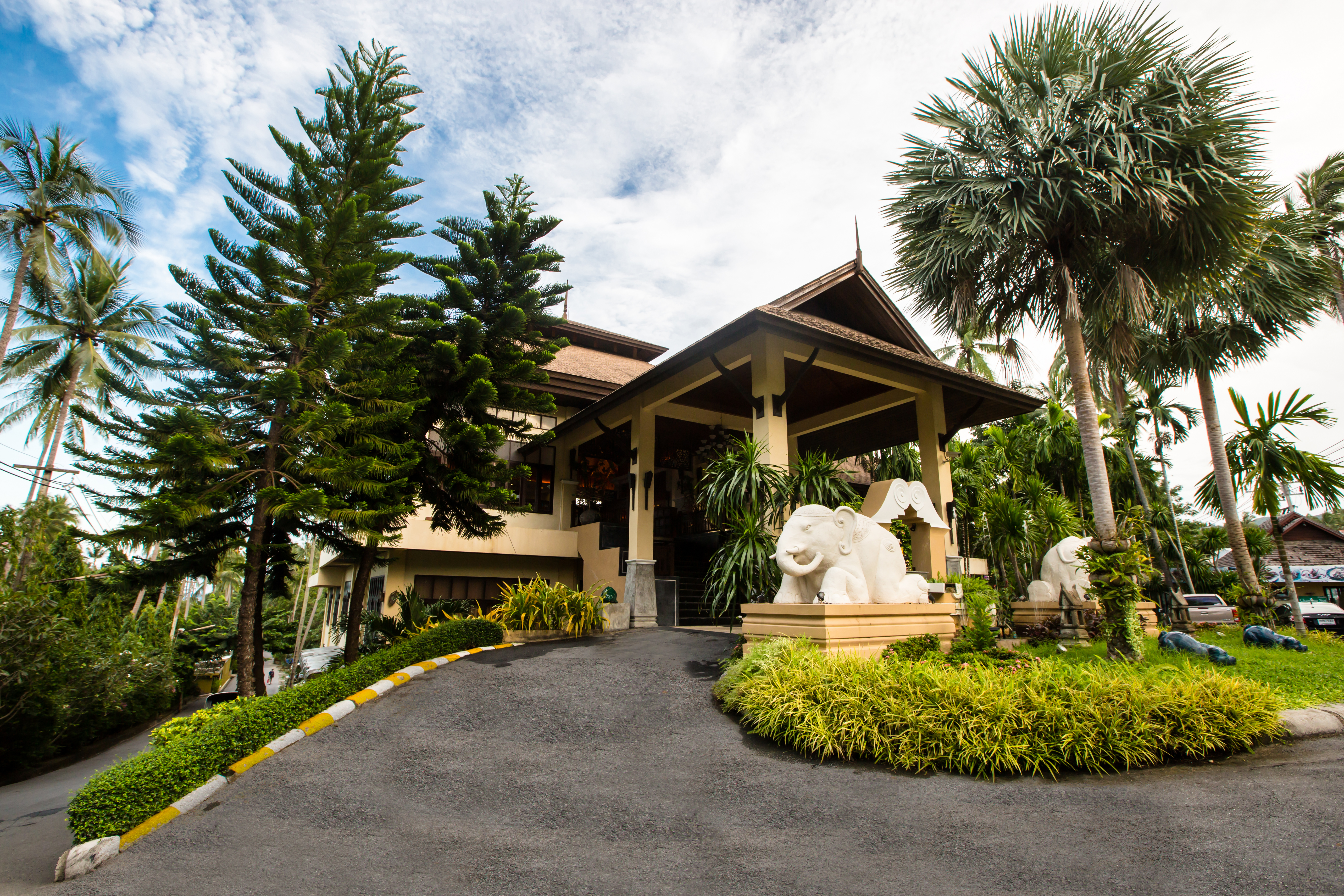 Fair House Beach Resort & Hotel