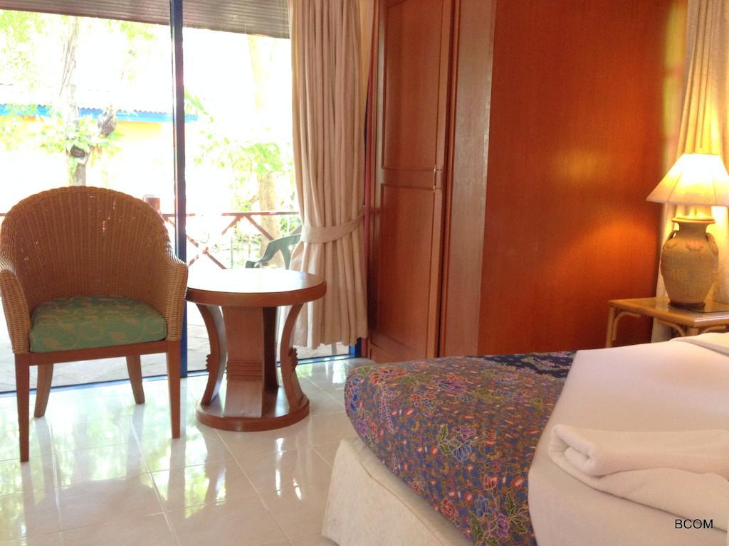 Tradewinds by Lawana