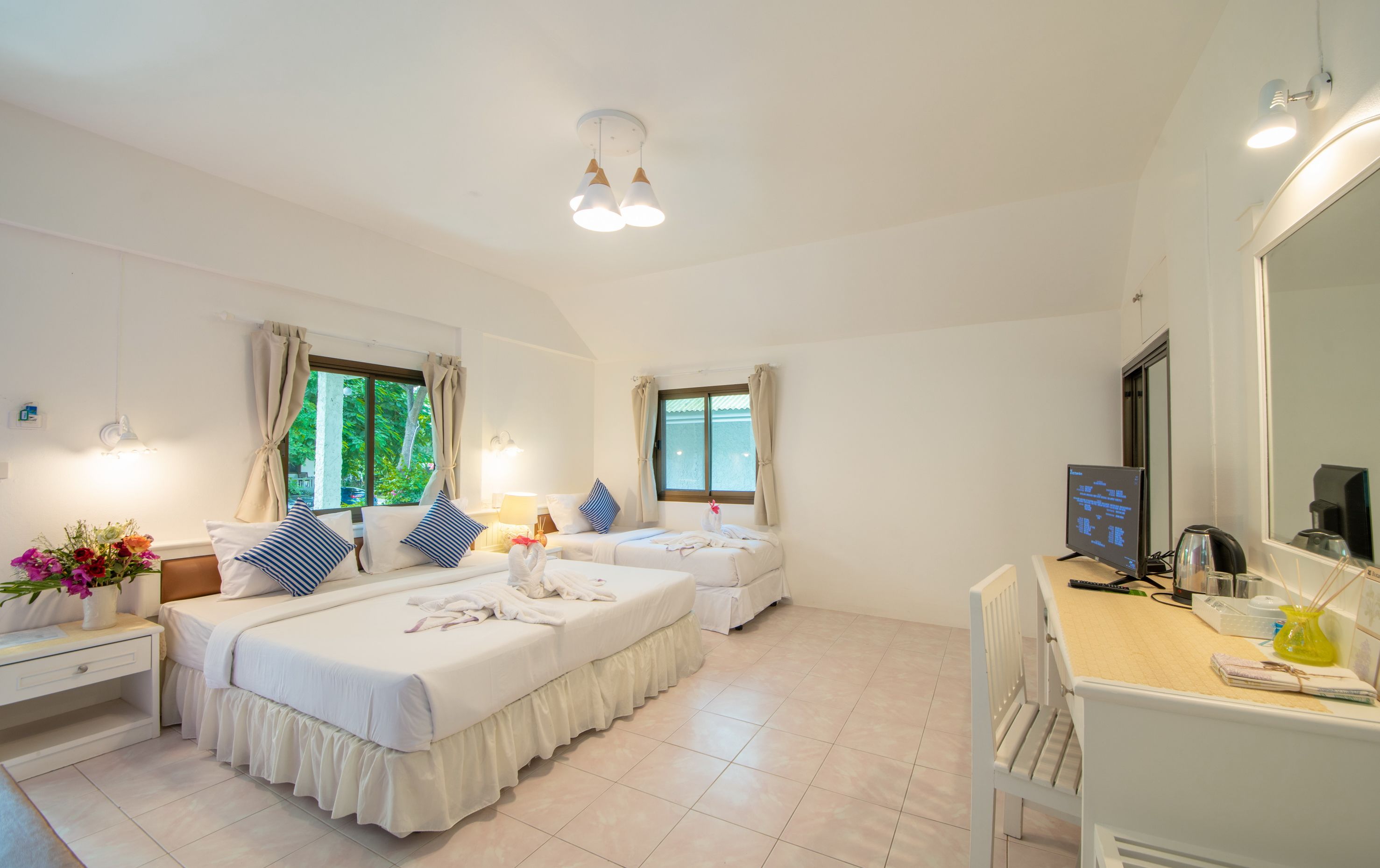 Bay Beach Resort