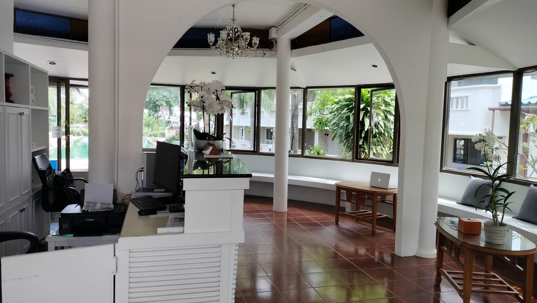 Bay Beach Resort