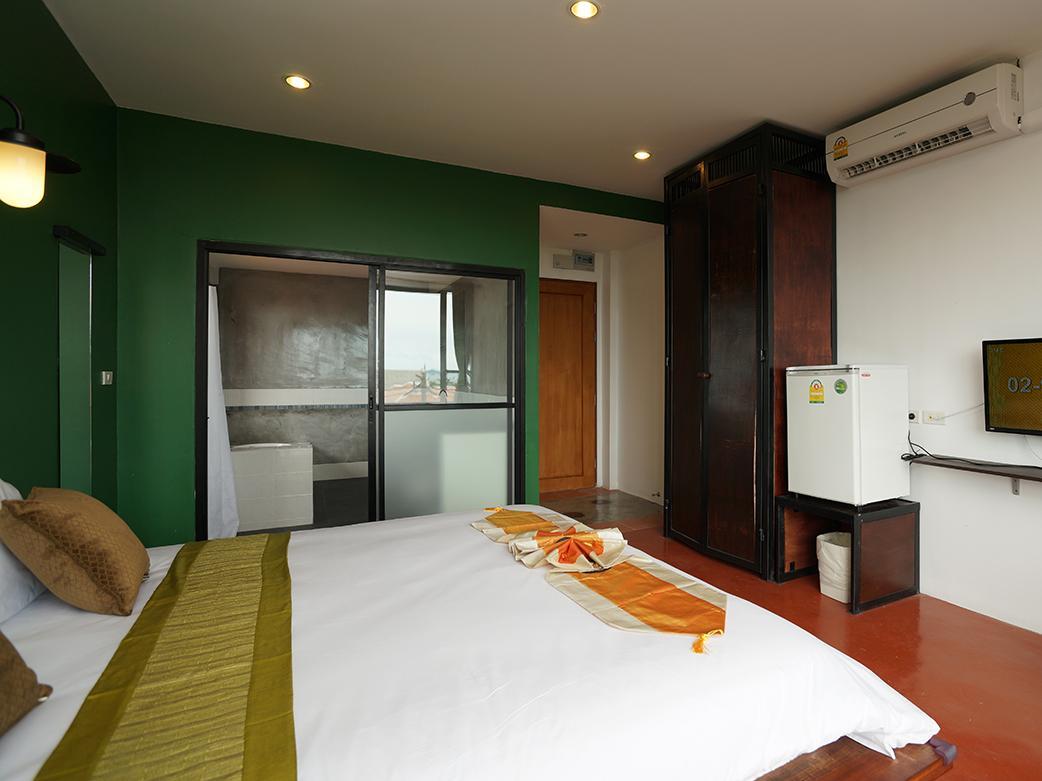 Raya Boutique Hotel