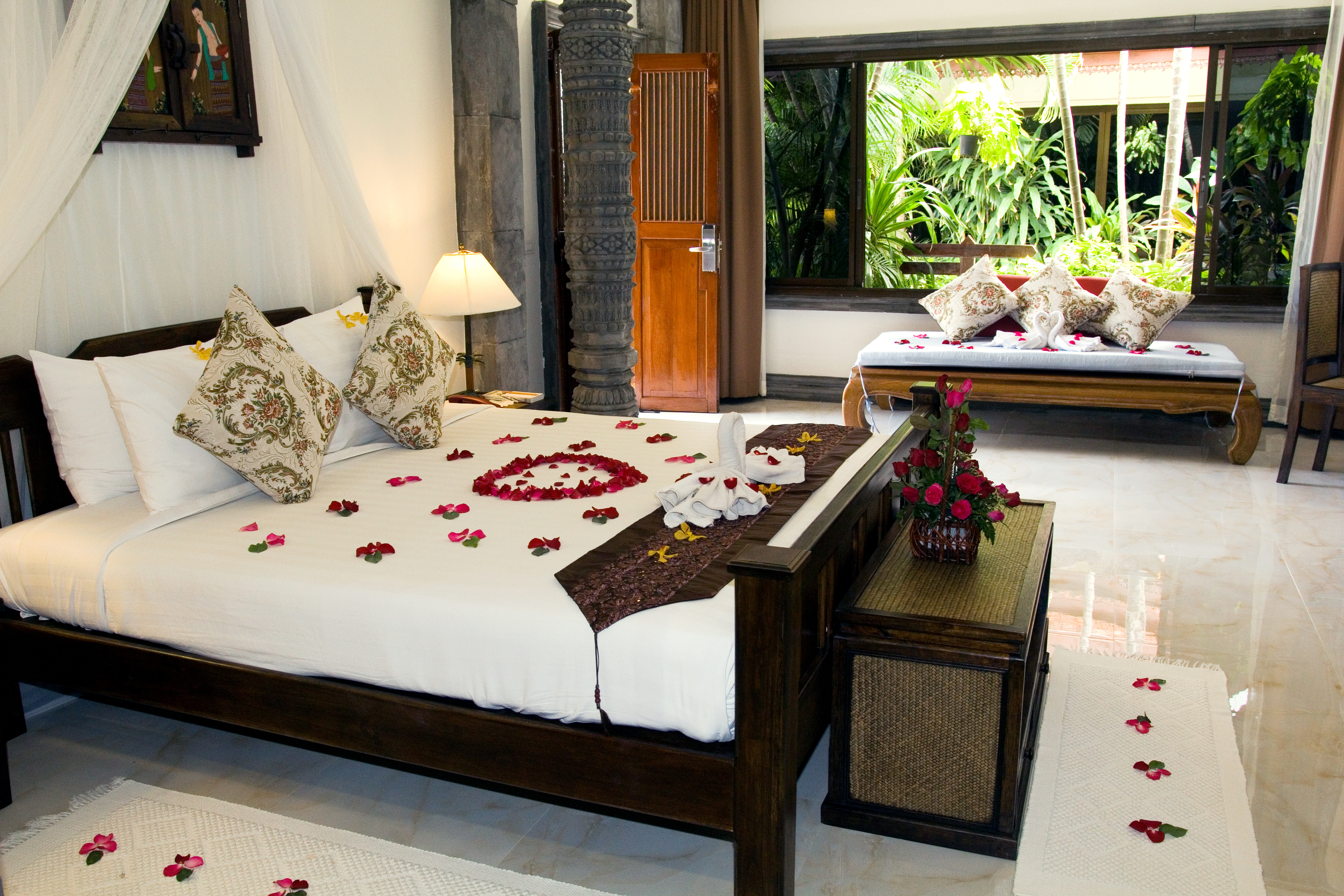 White House Beach Resort & Spa