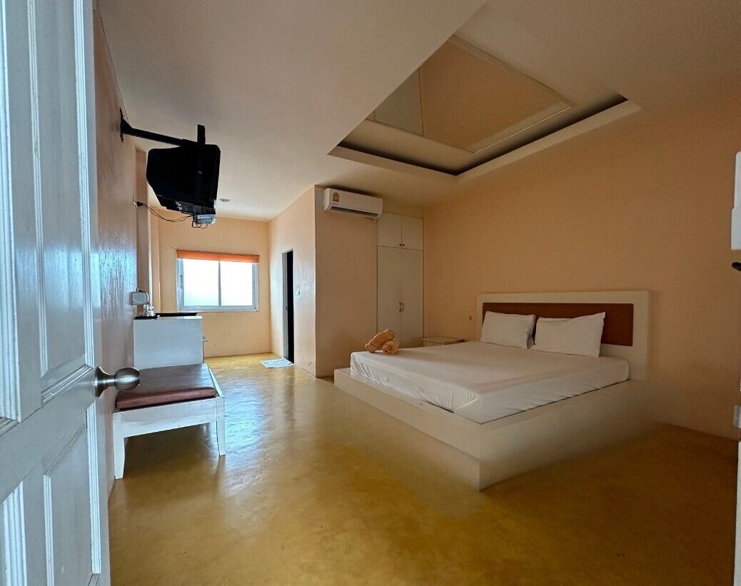 Airport Garden Resort