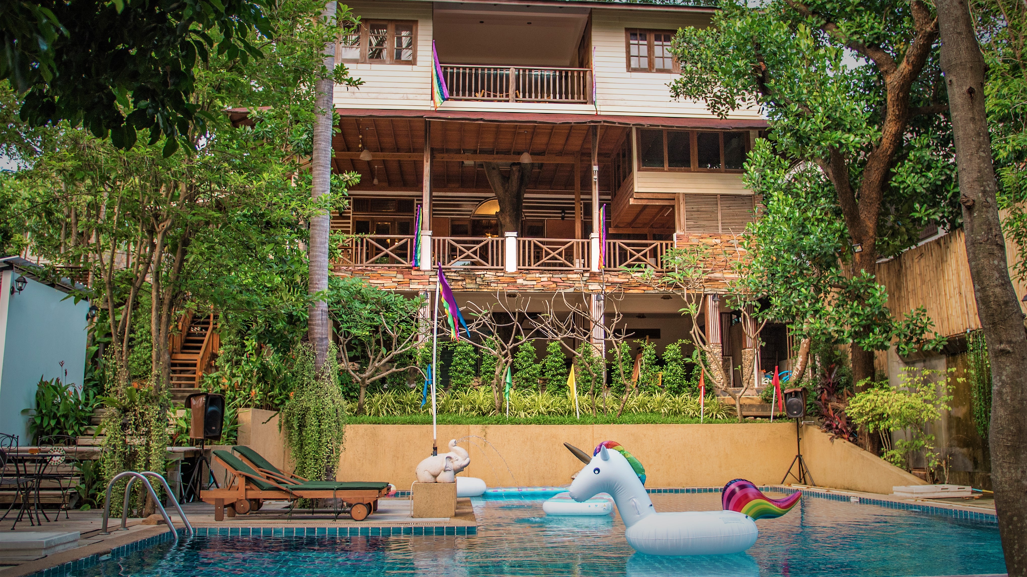 Alpha Gay Resort & Spa