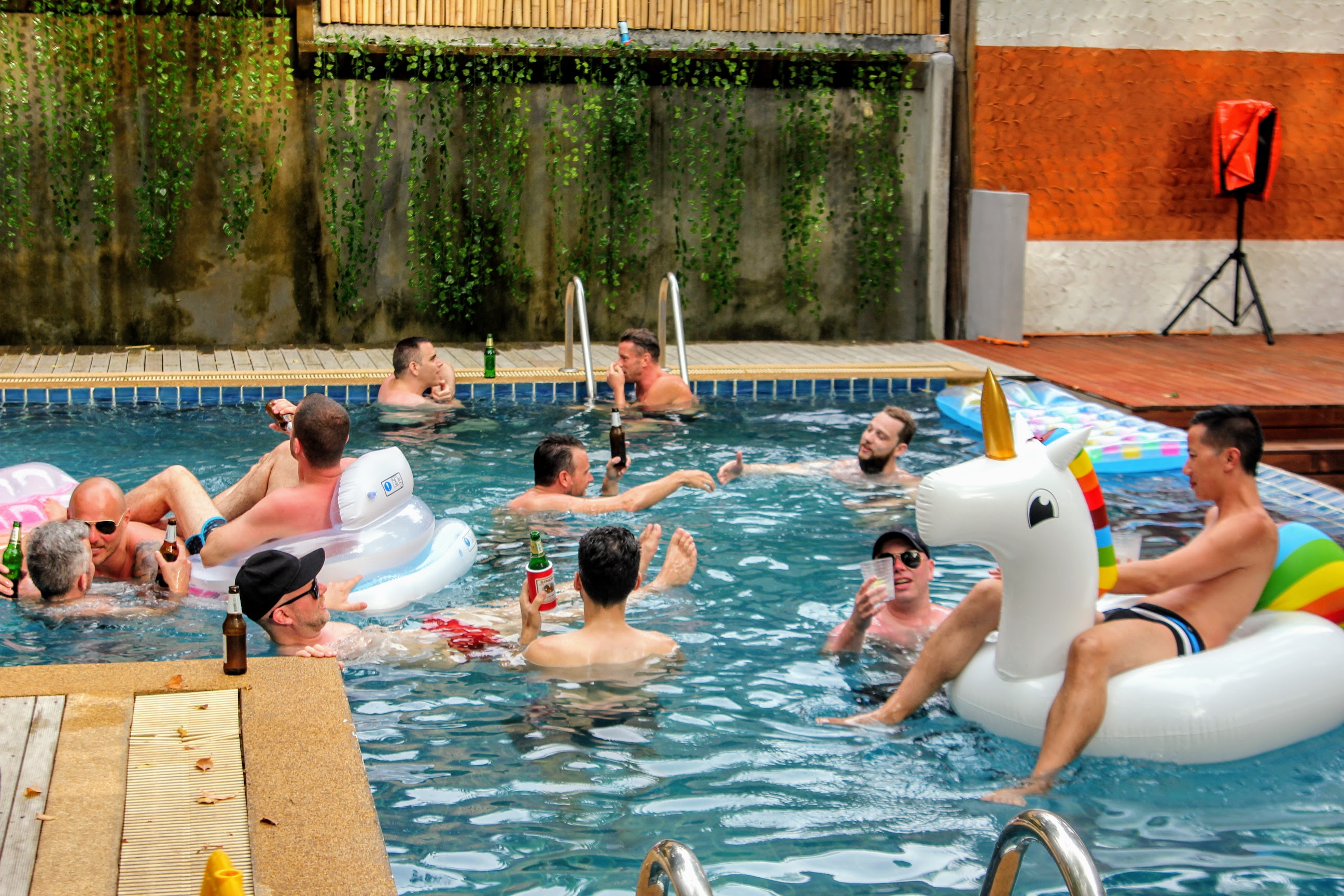 Alpha Gay Resort & Spa