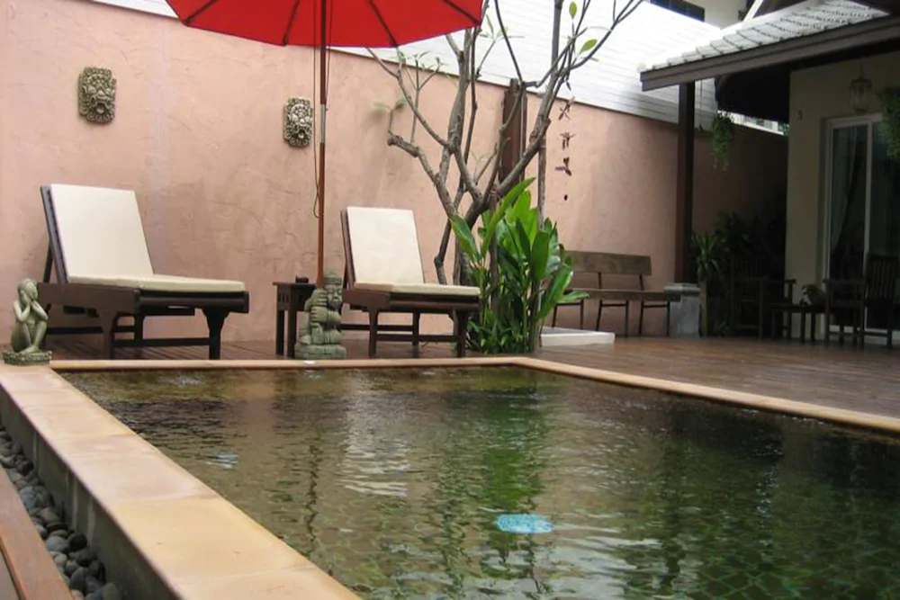 Baan Kao Hua Jook Pool Villas & Resort