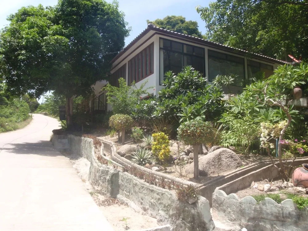 Baan Leelawadee
