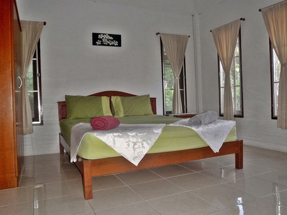 Baan Leelawadee
