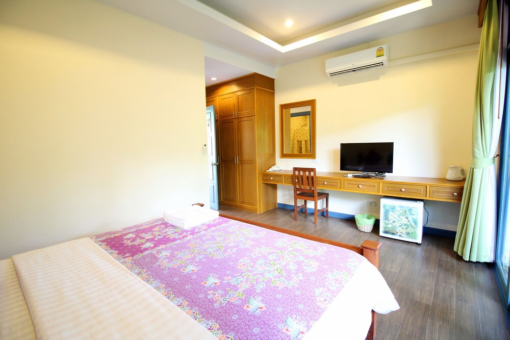 Baan Patcharintorn Samui