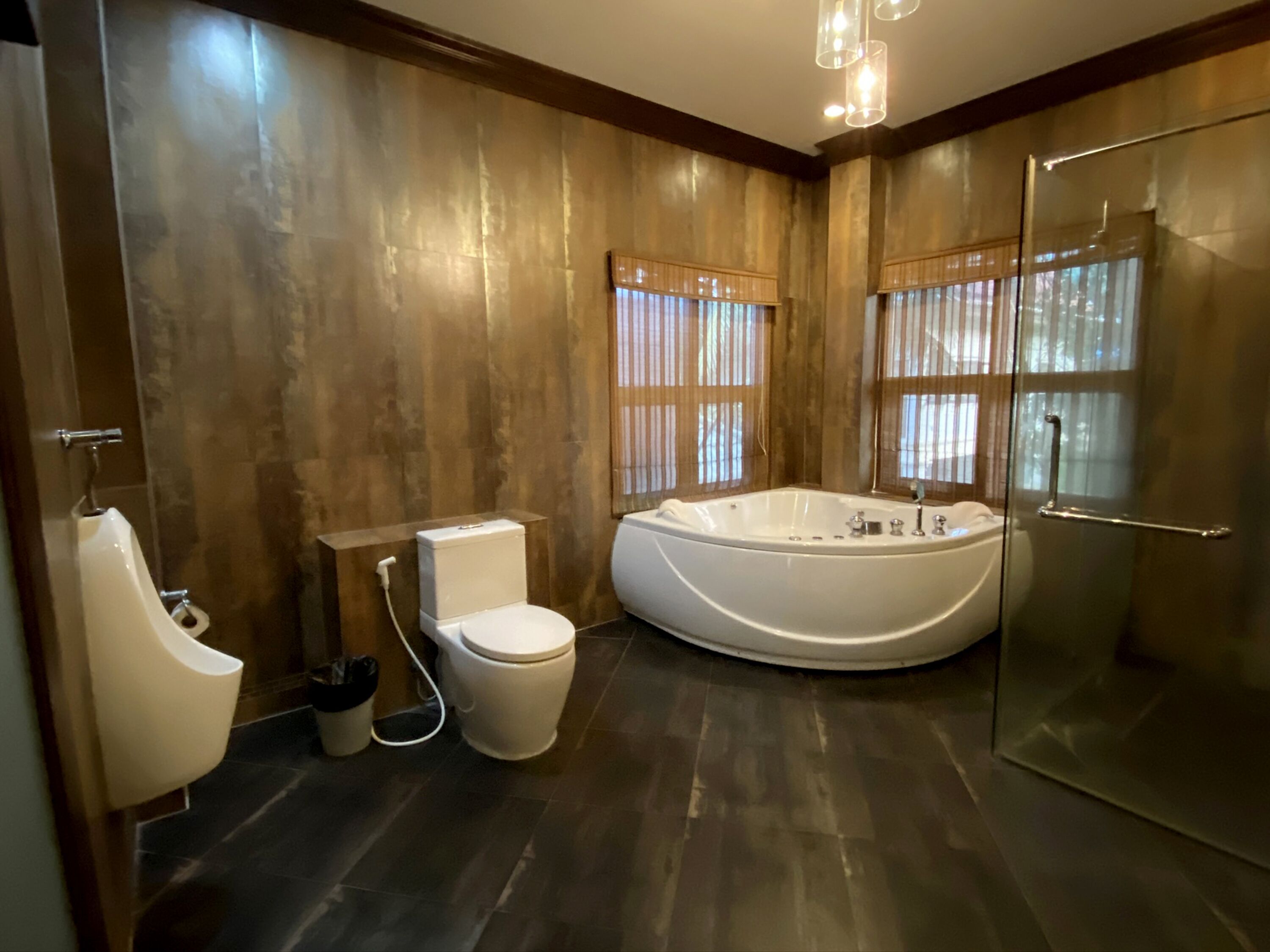 Baan Poon Baan Sabai