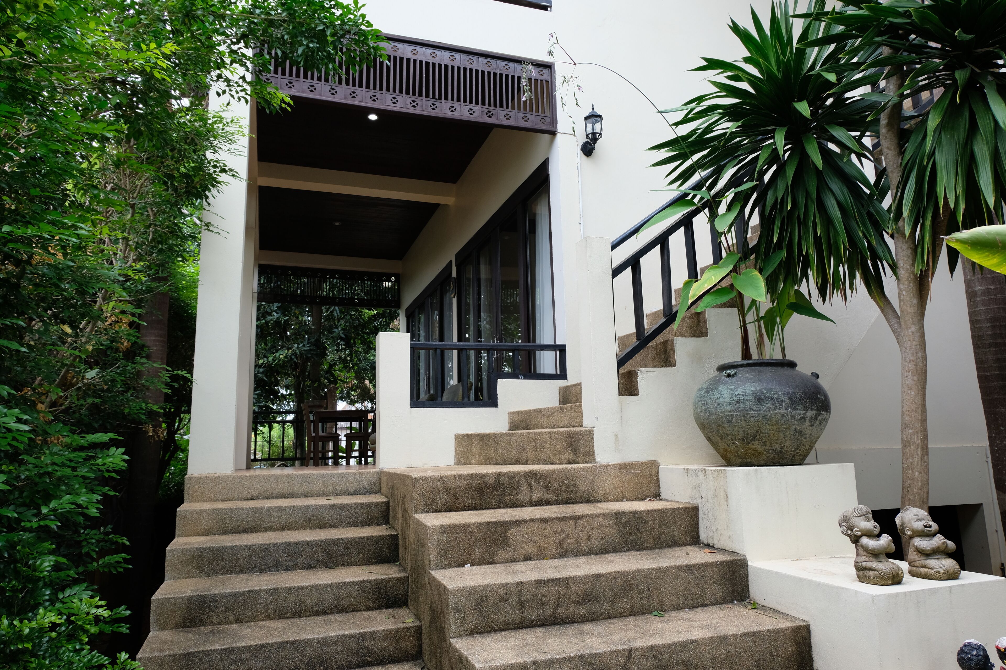 Baan Poon Baan Sabai