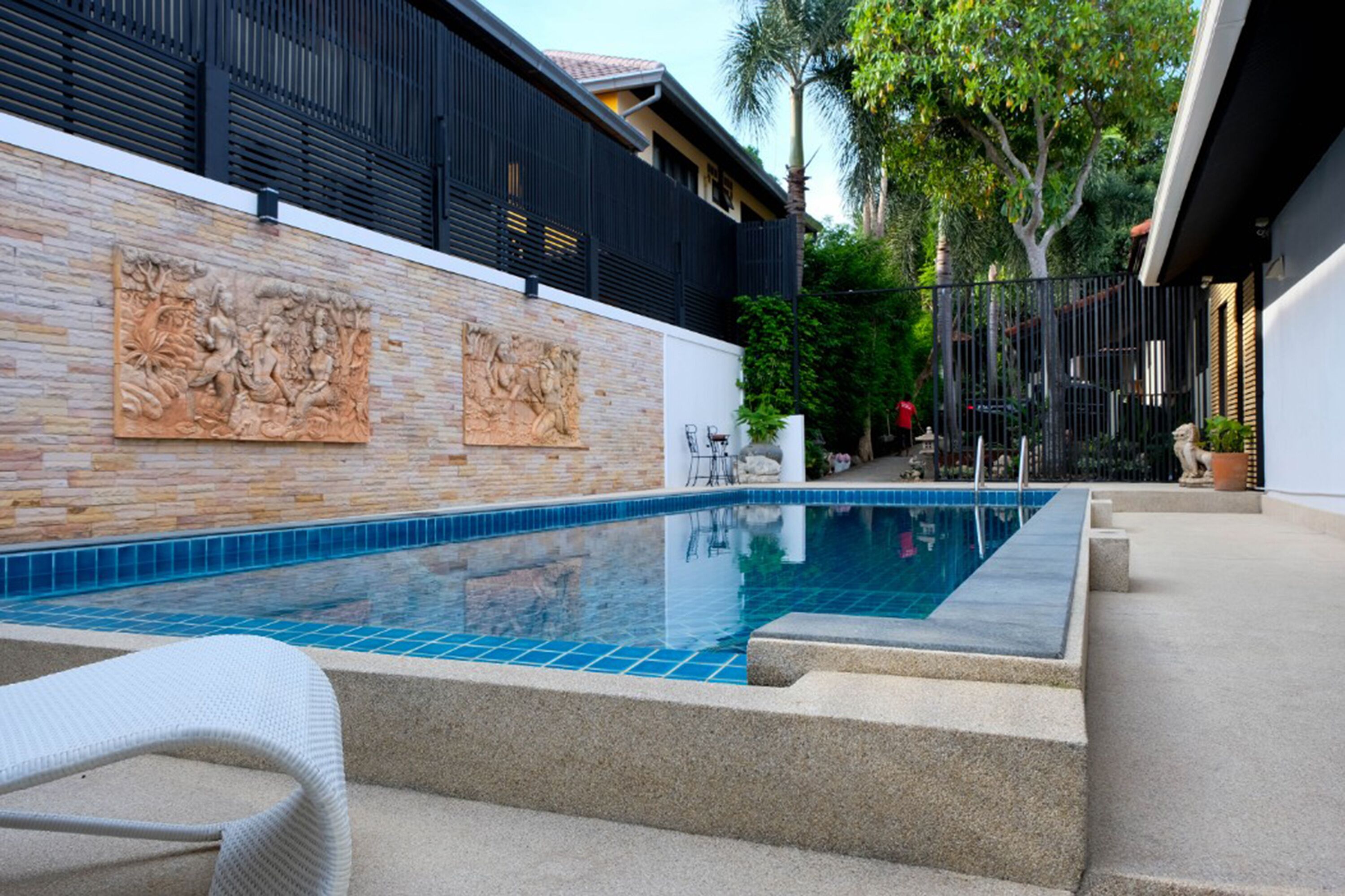 Baan Poon Baan Sabai