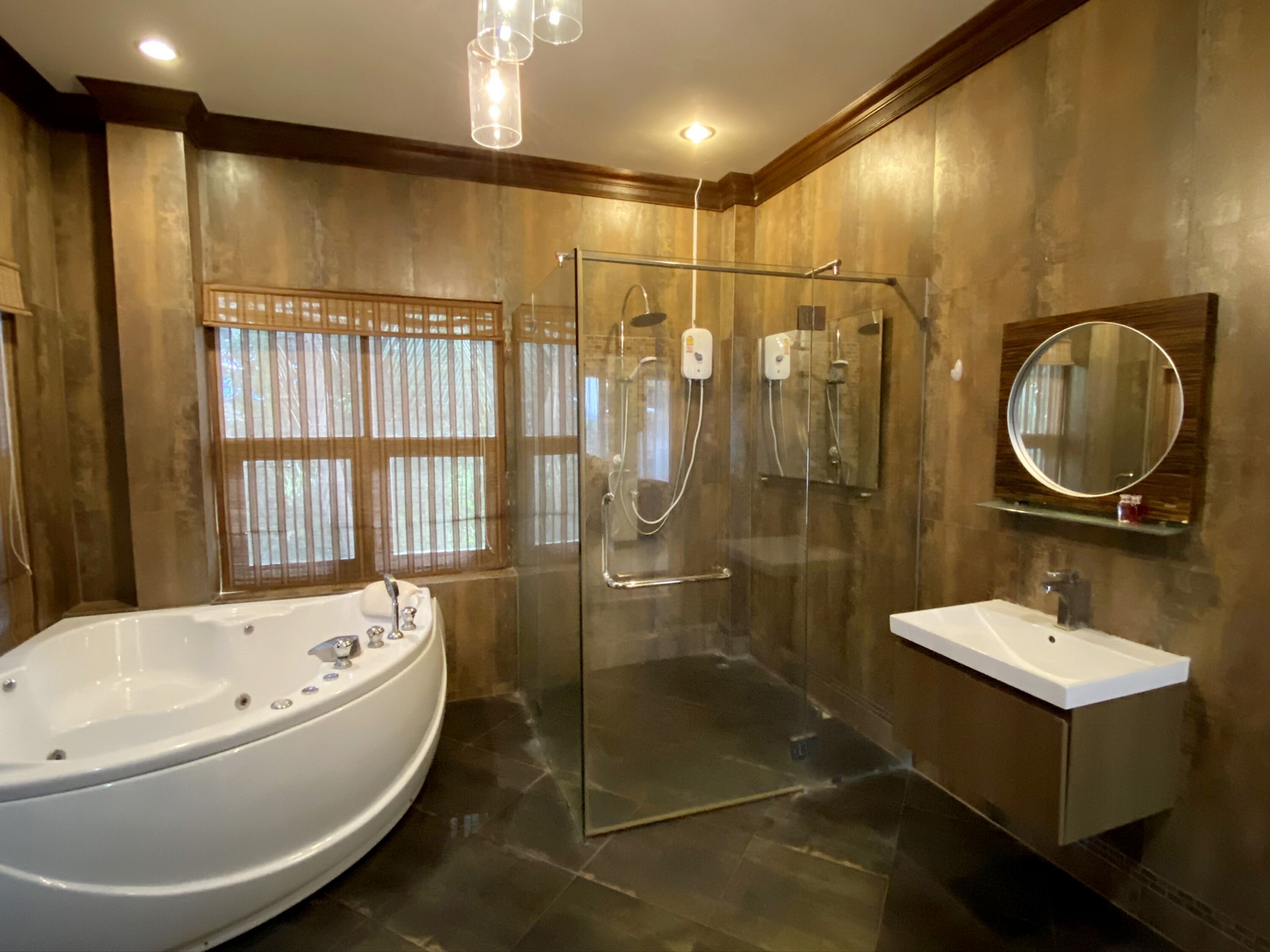 Baan Poon Baan Sabai