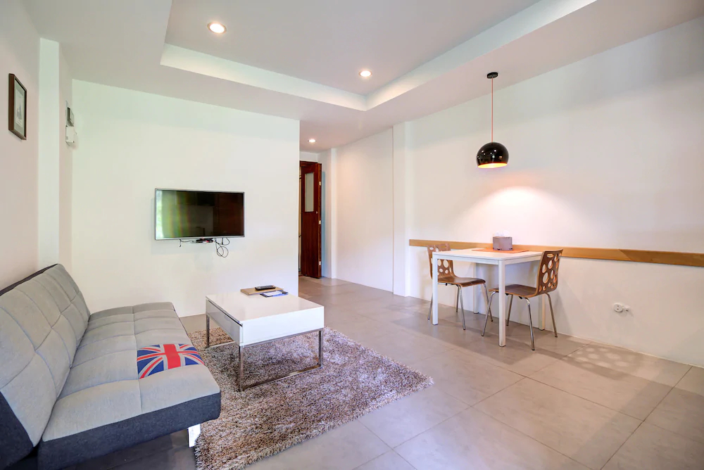 Baan Rawee Apartments