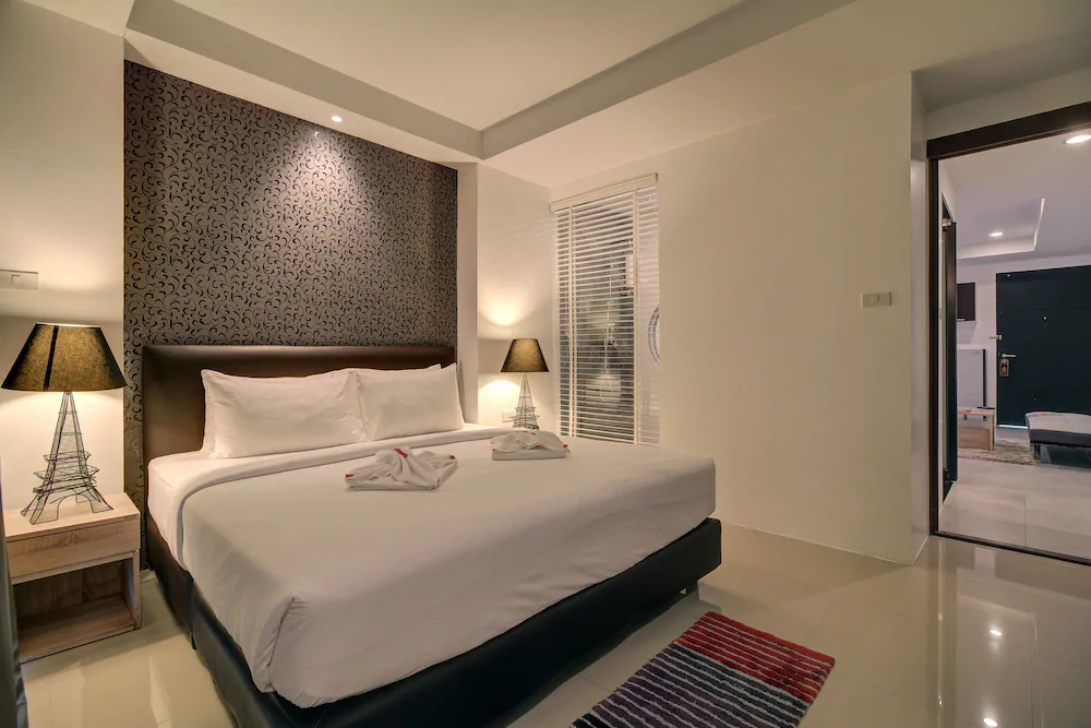 Baan Rawee Apartments
