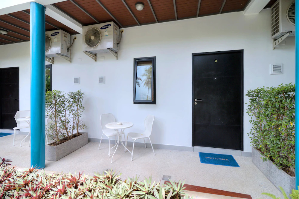 Baan Rawee Apartments