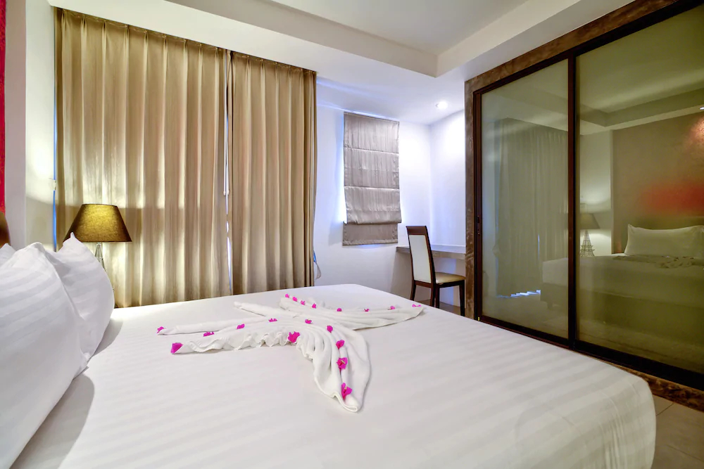 Baan Rawee Apartments