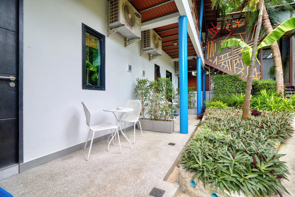 Baan Rawee Apartments